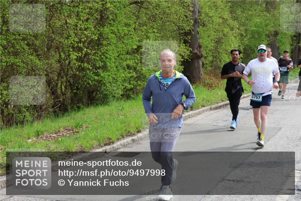 12.04.2026 - 45. Internationalen Wilhelmsburger Insellauf Yannick Fuchs http://msf.ph/oto/9497998 12.04.2026 13:11:06 Laufen 18, 5757, 2990 meine-sportfotos.de