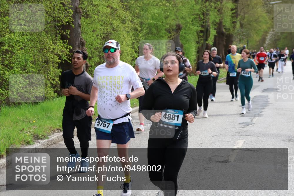 12.04.2026 - 45. Internationalen Wilhelmsburger Insellauf Yannick Fuchs http://msf.ph/oto/9498002 12.04.2026 13:11:07 Laufen 5757, 4881, 2991, 2258, 4064 meine-sportfotos.de