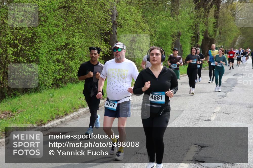 12.04.2026 - 45. Internationalen Wilhelmsburger Insellauf Yannick Fuchs http://msf.ph/oto/9498008 12.04.2026 13:11:08 Laufen 2990, 5757, 4881, 991, 22584064 meine-sportfotos.de