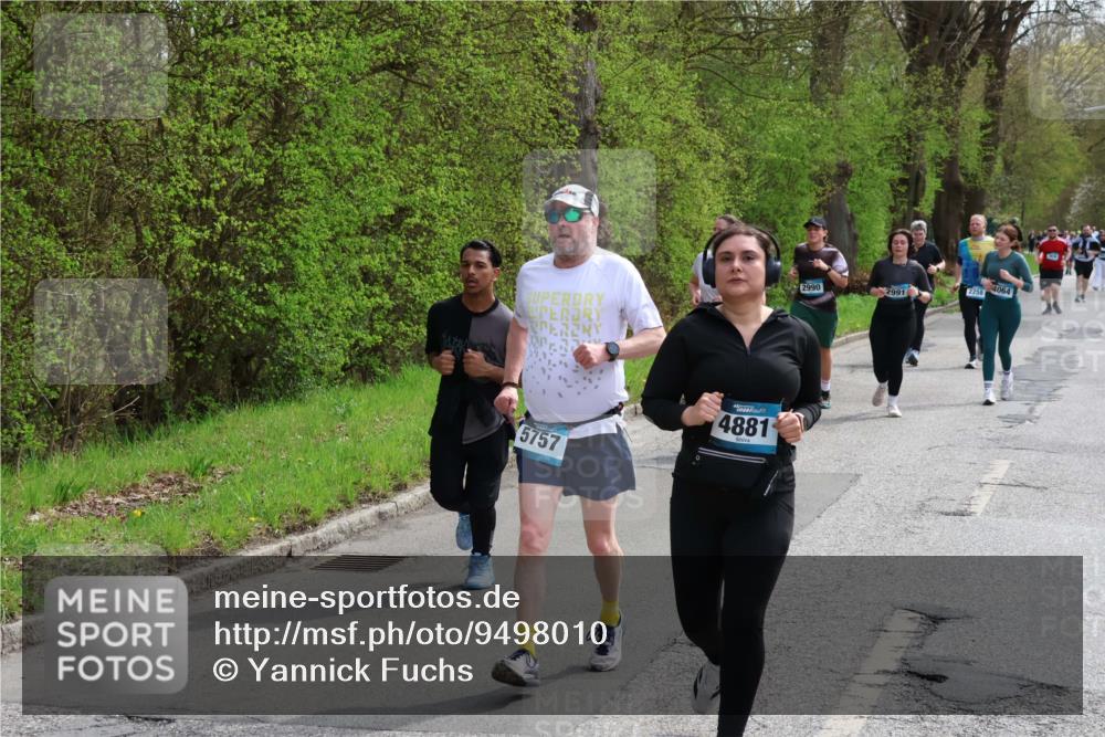 12.04.2026 - 45. Internationalen Wilhelmsburger Insellauf Yannick Fuchs http://msf.ph/oto/9498010 12.04.2026 13:11:08 Laufen 5757, 4881, 2990, 2991, 4064, 2258 meine-sportfotos.de