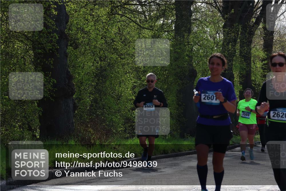 12.04.2026 - 45. Internationalen Wilhelmsburger Insellauf Yannick Fuchs http://msf.ph/oto/9498039 12.04.2026 10:56:10 Laufen 4982, 260, 3569, 239, 2620 meine-sportfotos.de