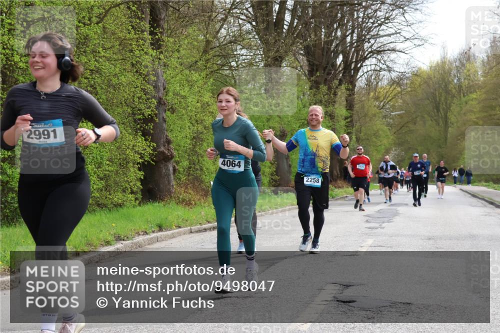 12.04.2026 - 45. Internationalen Wilhelmsburger Insellauf Yannick Fuchs http://msf.ph/oto/9498047 12.04.2026 13:11:13 Laufen 2991, 4064, 2258, 3936 meine-sportfotos.de