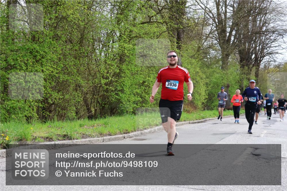 12.04.2026 - 45. Internationalen Wilhelmsburger Insellauf Yannick Fuchs http://msf.ph/oto/9498109 12.04.2026 13:11:21 Laufen 3936, 5770, 5117, 4790 meine-sportfotos.de