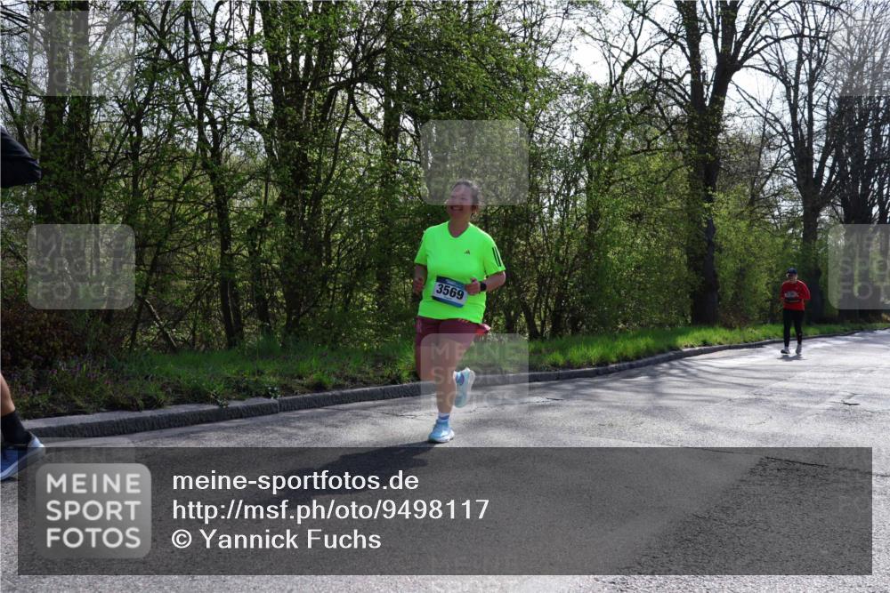 12.04.2026 - 45. Internationalen Wilhelmsburger Insellauf Yannick Fuchs http://msf.ph/oto/9498117 12.04.2026 10:56:17 Laufen 3569 meine-sportfotos.de