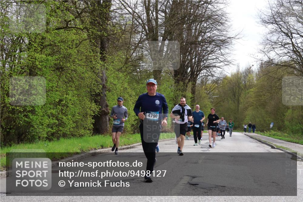 12.04.2026 - 45. Internationalen Wilhelmsburger Insellauf Yannick Fuchs http://msf.ph/oto/9498127 12.04.2026 13:11:23 Laufen 5770, 4790, 2557 meine-sportfotos.de