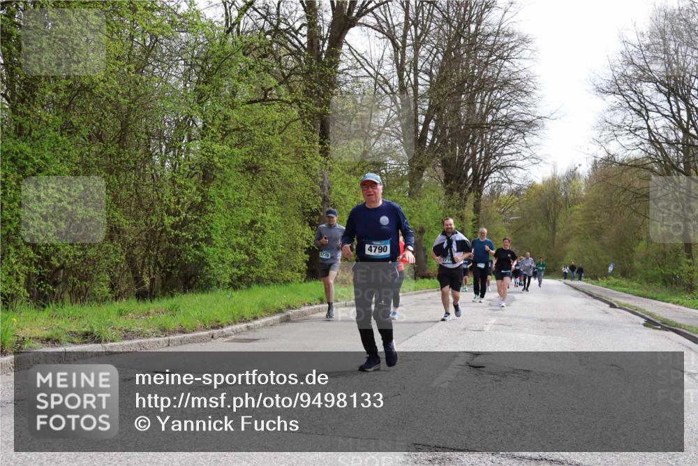 12.04.2026 - 45. Internationalen Wilhelmsburger Insellauf Yannick Fuchs http://msf.ph/oto/9498133 12.04.2026 13:11:24 Laufen 5770, 4790, 2716 meine-sportfotos.de