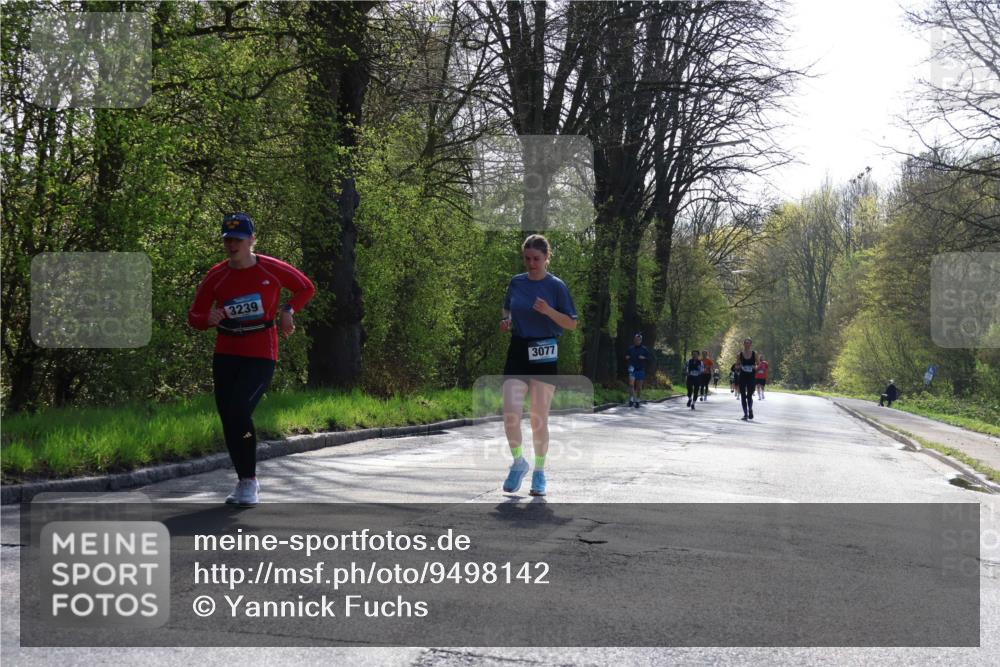 12.04.2026 - 45. Internationalen Wilhelmsburger Insellauf Yannick Fuchs http://msf.ph/oto/9498142 12.04.2026 10:56:20 Laufen 3239, 3077 meine-sportfotos.de