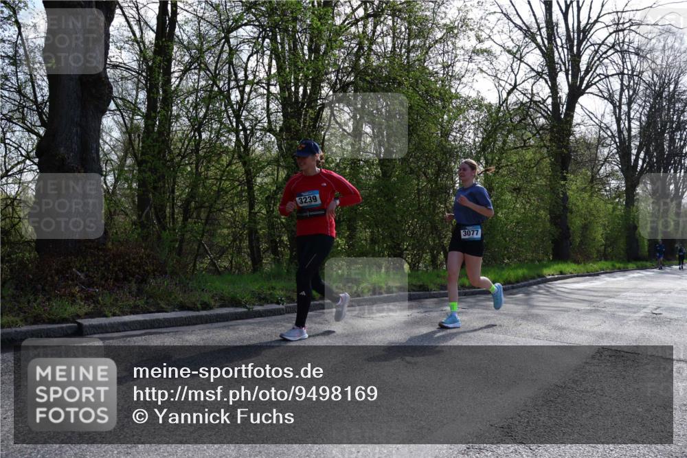 12.04.2026 - 45. Internationalen Wilhelmsburger Insellauf Yannick Fuchs http://msf.ph/oto/9498169 12.04.2026 10:56:23 Laufen 3239, 3077 meine-sportfotos.de