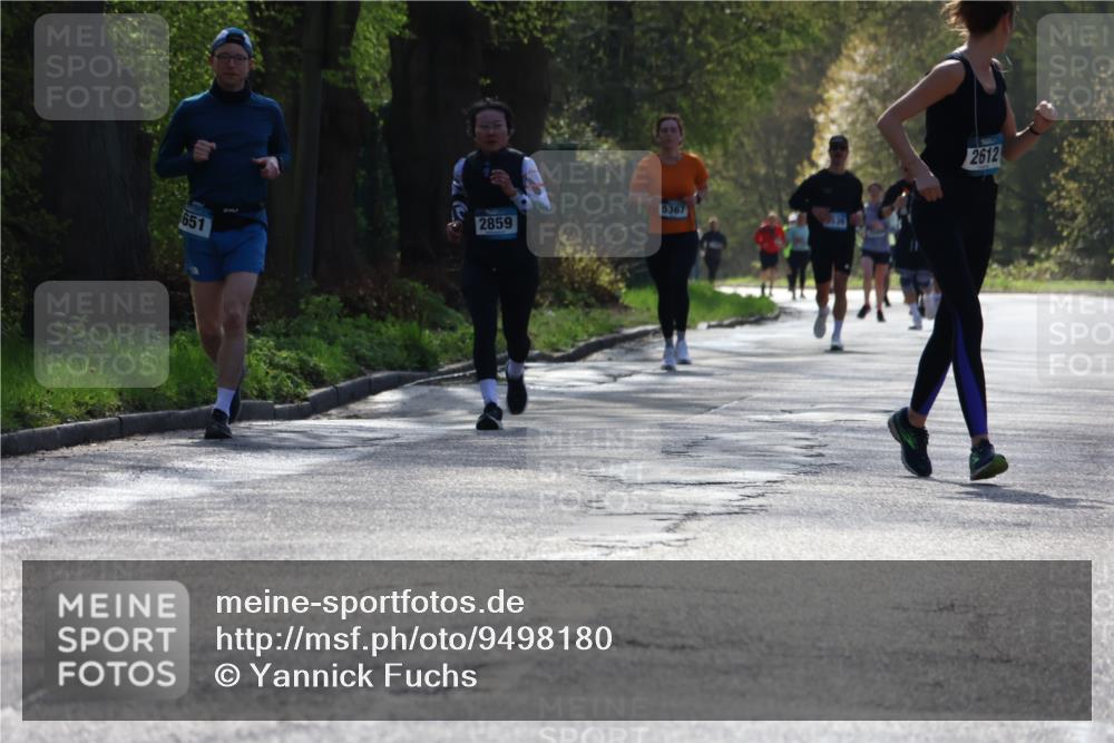 12.04.2026 - 45. Internationalen Wilhelmsburger Insellauf Yannick Fuchs http://msf.ph/oto/9498180 12.04.2026 10:56:25 Laufen 651, 2859, 5367, 2612 meine-sportfotos.de