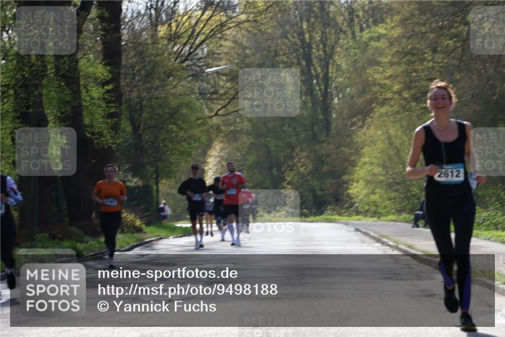 12.04.2026 - 45. Internationalen Wilhelmsburger Insellauf Yannick Fuchs http://msf.ph/oto/9498188 12.04.2026 10:56:29 Laufen 2612 meine-sportfotos.de