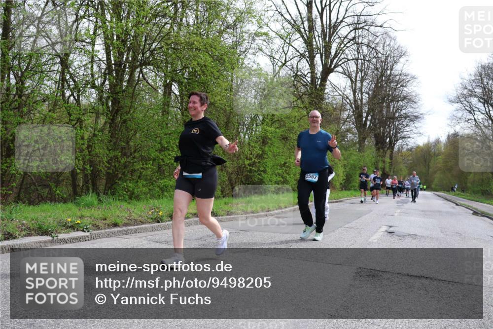 12.04.2026 - 45. Internationalen Wilhelmsburger Insellauf Yannick Fuchs http://msf.ph/oto/9498205 12.04.2026 13:11:30 Laufen 2557 meine-sportfotos.de