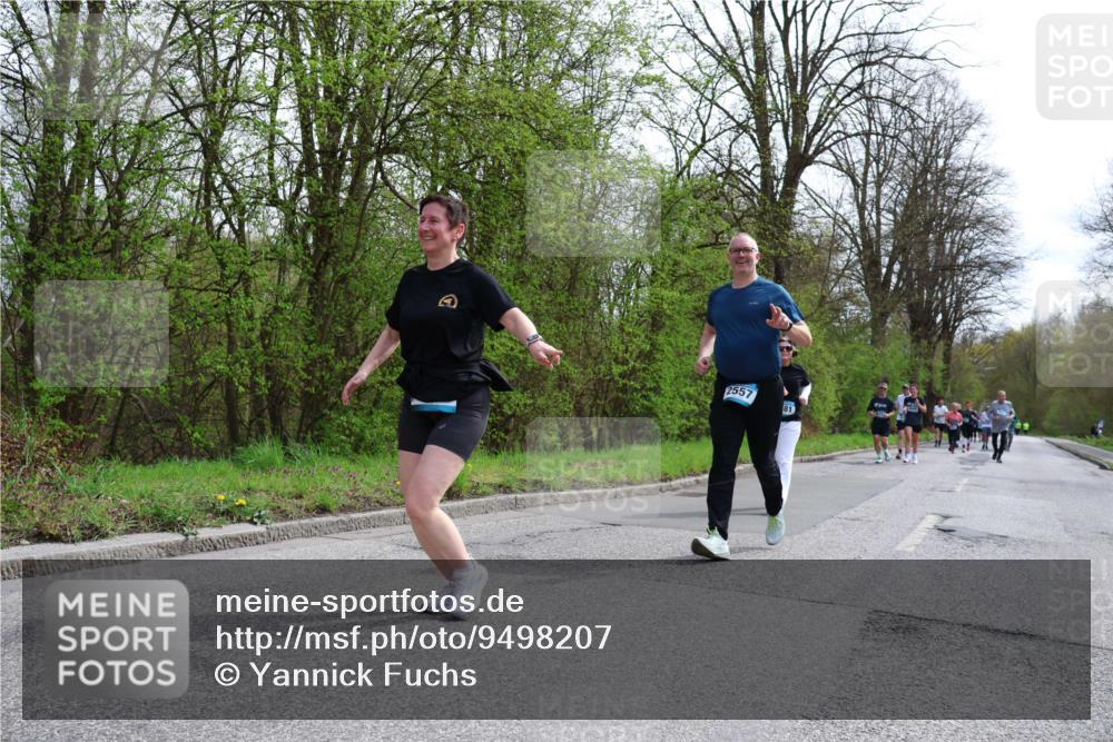12.04.2026 - 45. Internationalen Wilhelmsburger Insellauf Yannick Fuchs http://msf.ph/oto/9498207 12.04.2026 13:11:31 Laufen 2557, 81 meine-sportfotos.de