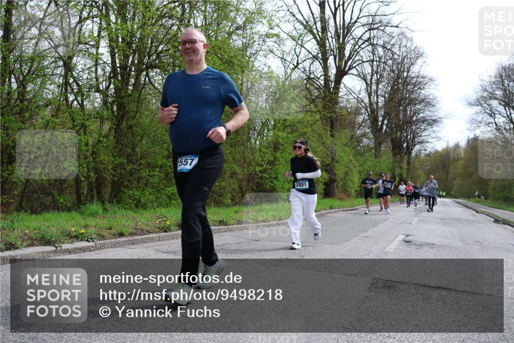 12.04.2026 - 45. Internationalen Wilhelmsburger Insellauf Yannick Fuchs http://msf.ph/oto/9498218 12.04.2026 13:11:32 Laufen 557, 2881 meine-sportfotos.de