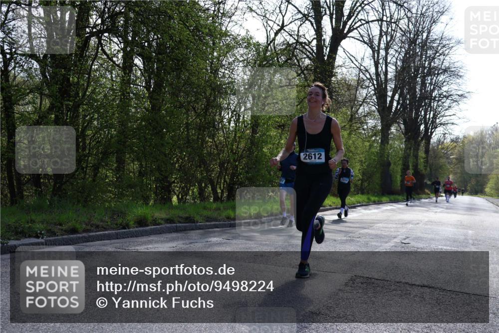 12.04.2026 - 45. Internationalen Wilhelmsburger Insellauf Yannick Fuchs http://msf.ph/oto/9498224 12.04.2026 10:56:33 Laufen 2612, 2859 meine-sportfotos.de