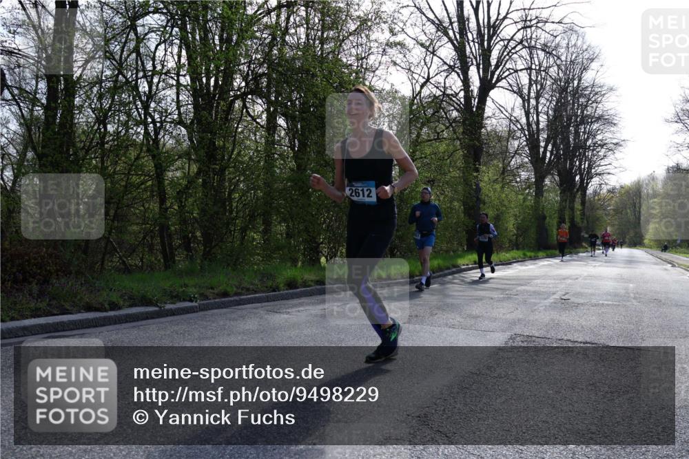 12.04.2026 - 45. Internationalen Wilhelmsburger Insellauf Yannick Fuchs http://msf.ph/oto/9498229 12.04.2026 10:56:33 Laufen 2612 meine-sportfotos.de