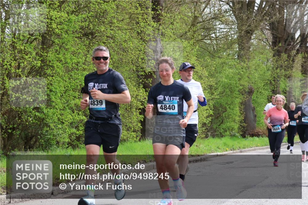 12.04.2026 - 45. Internationalen Wilhelmsburger Insellauf Yannick Fuchs http://msf.ph/oto/9498245 12.04.2026 13:11:35 Laufen 057, 4839, 9, 4840, 3888, 3023, 468 meine-sportfotos.de