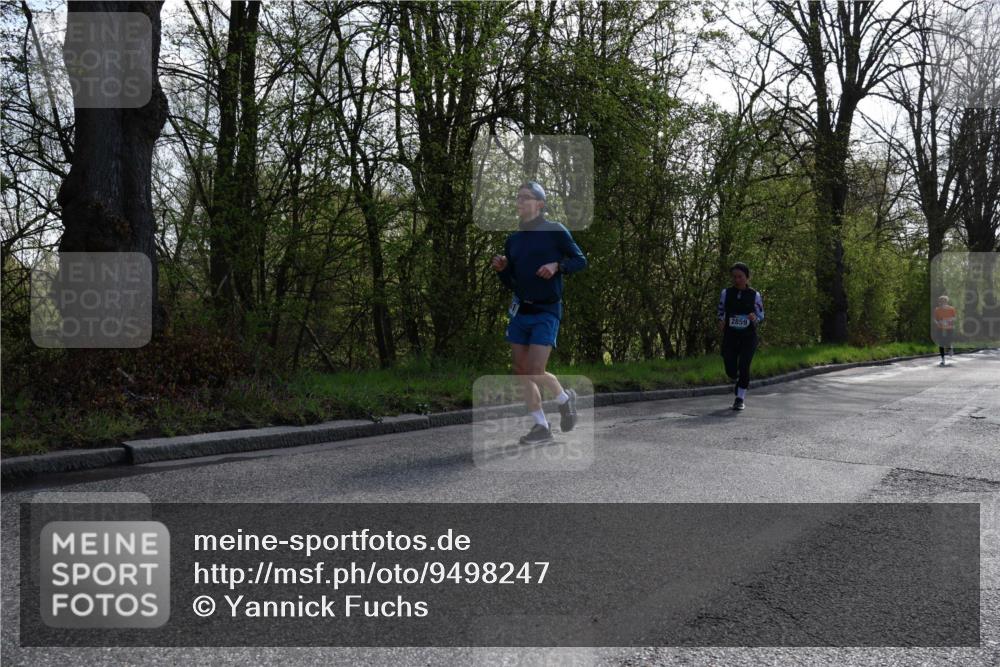 12.04.2026 - 45. Internationalen Wilhelmsburger Insellauf Yannick Fuchs http://msf.ph/oto/9498247 12.04.2026 10:56:35 Laufen 2859 meine-sportfotos.de