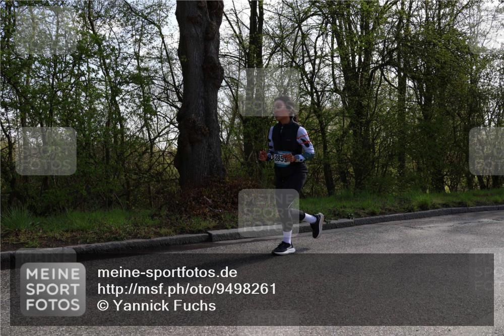 12.04.2026 - 45. Internationalen Wilhelmsburger Insellauf Yannick Fuchs http://msf.ph/oto/9498261 12.04.2026 10:56:37 Laufen 2859 meine-sportfotos.de