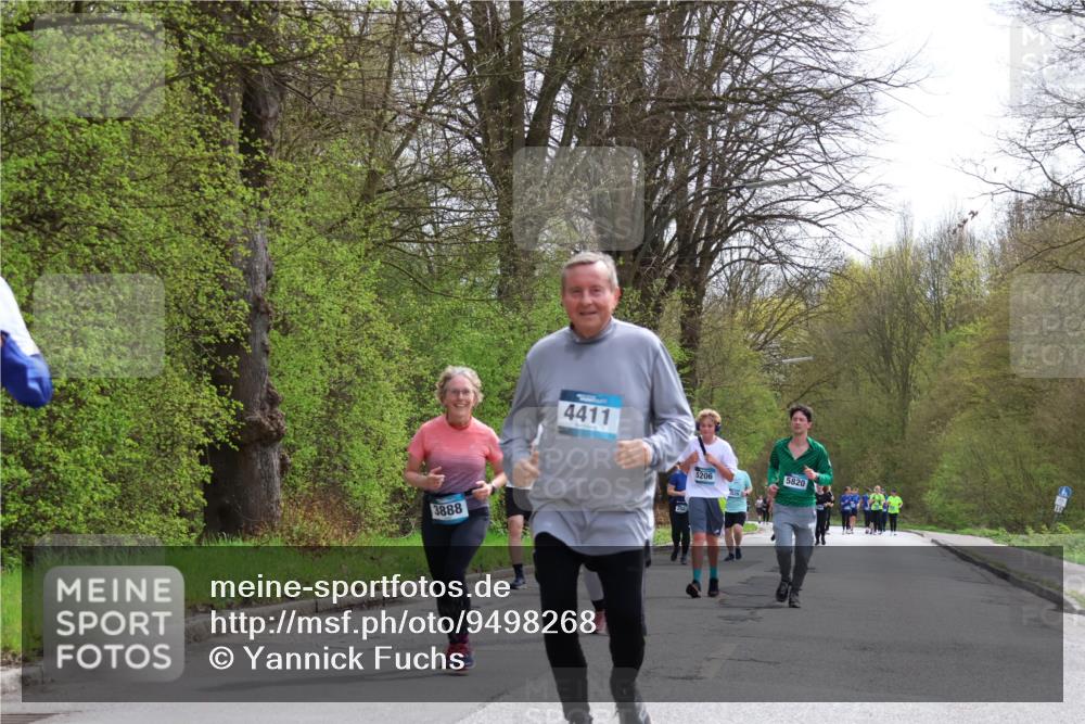 12.04.2026 - 45. Internationalen Wilhelmsburger Insellauf Yannick Fuchs http://msf.ph/oto/9498268 12.04.2026 13:11:37 Laufen 3888, 4411, 2543, 5206, 5820 meine-sportfotos.de