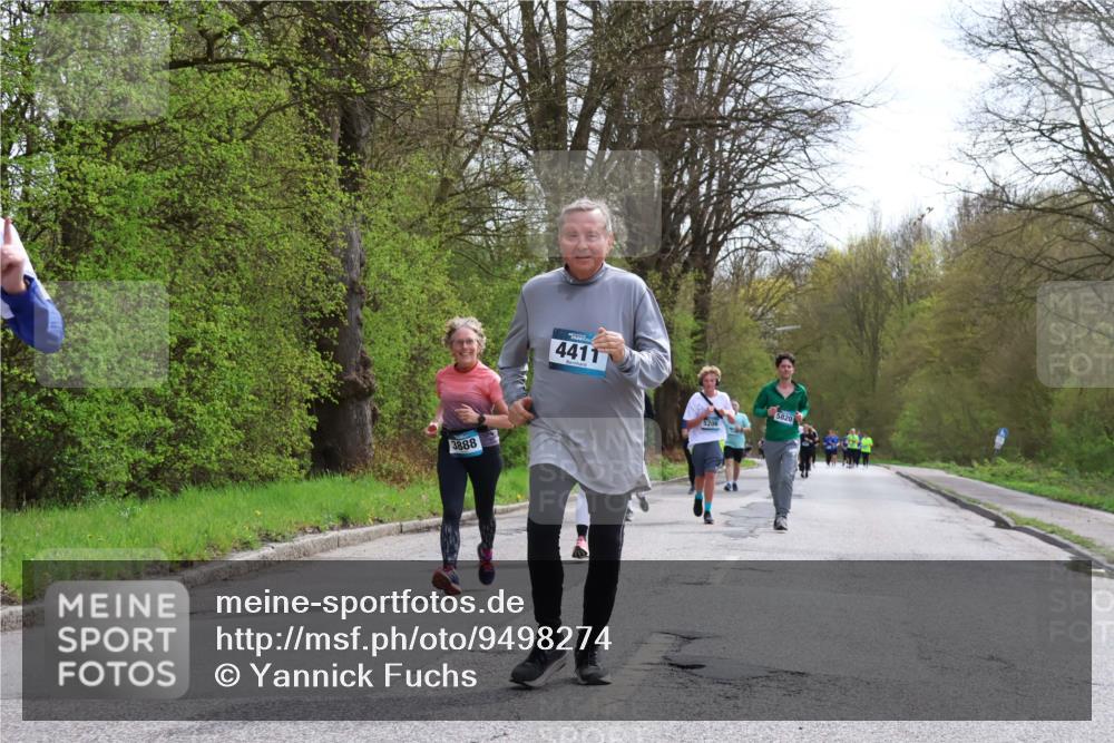 12.04.2026 - 45. Internationalen Wilhelmsburger Insellauf Yannick Fuchs http://msf.ph/oto/9498274 12.04.2026 13:11:38 Laufen 3888, 4411, 5820, 5206 meine-sportfotos.de