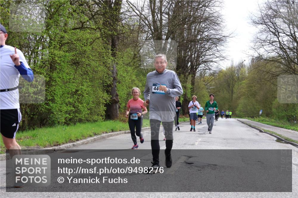 12.04.2026 - 45. Internationalen Wilhelmsburger Insellauf Yannick Fuchs http://msf.ph/oto/9498276 12.04.2026 13:11:38 Laufen 3888, 44, 5206, 5820 meine-sportfotos.de