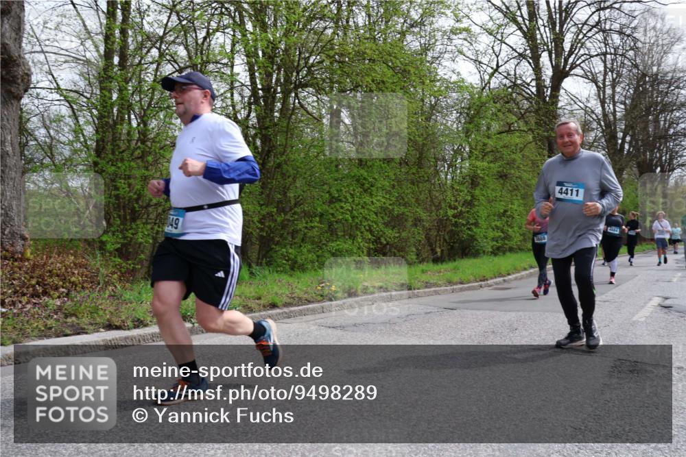 12.04.2026 - 45. Internationalen Wilhelmsburger Insellauf Yannick Fuchs http://msf.ph/oto/9498289 12.04.2026 13:11:39 Laufen 4411, 149, 3888, 4634 meine-sportfotos.de