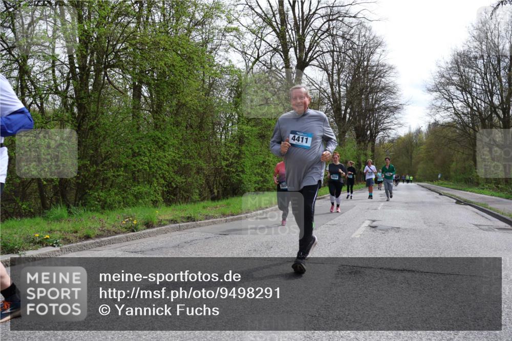 12.04.2026 - 45. Internationalen Wilhelmsburger Insellauf Yannick Fuchs http://msf.ph/oto/9498291 12.04.2026 13:11:39 Laufen 4411 meine-sportfotos.de