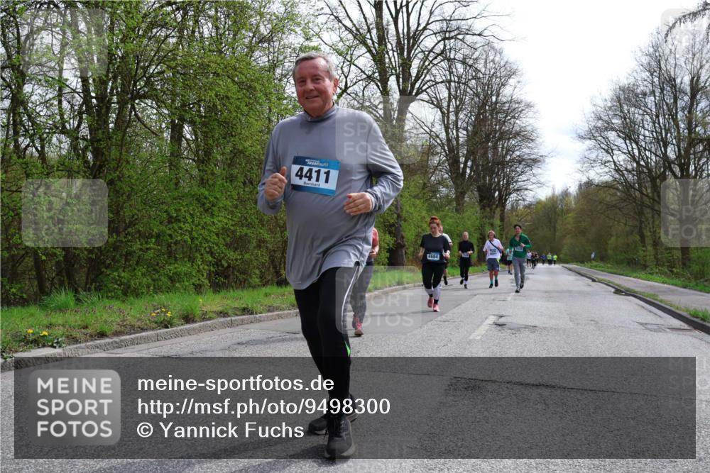 12.04.2026 - 45. Internationalen Wilhelmsburger Insellauf Yannick Fuchs http://msf.ph/oto/9498300 12.04.2026 13:11:39 Laufen 4411, 4684 meine-sportfotos.de