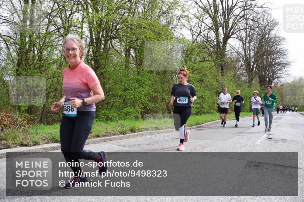 12.04.2026 - 45. Internationalen Wilhelmsburger Insellauf Yannick Fuchs http://msf.ph/oto/9498323 12.04.2026 13:11:41 Laufen 4684, 5820, 024, 3023, 888 meine-sportfotos.de