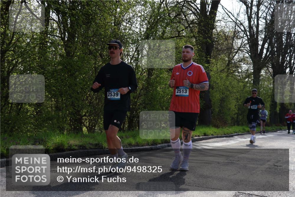 12.04.2026 - 45. Internationalen Wilhelmsburger Insellauf Yannick Fuchs http://msf.ph/oto/9498325 12.04.2026 10:56:48 Laufen 2539, 2513, 4406 meine-sportfotos.de