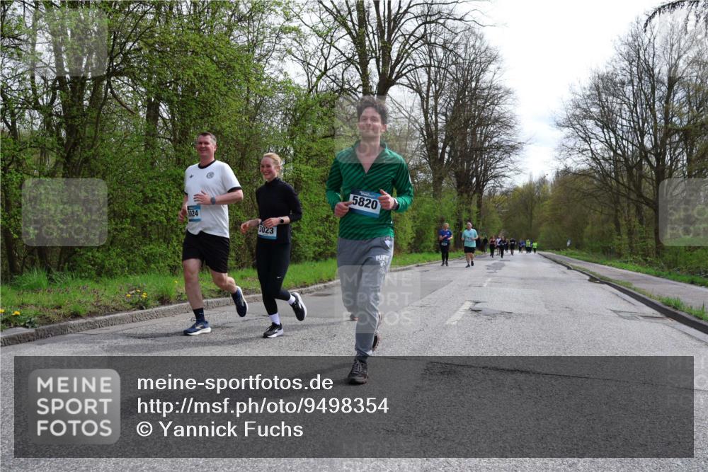 12.04.2026 - 45. Internationalen Wilhelmsburger Insellauf Yannick Fuchs http://msf.ph/oto/9498354 12.04.2026 13:11:44 Laufen 3024, 3023, 5820 meine-sportfotos.de
