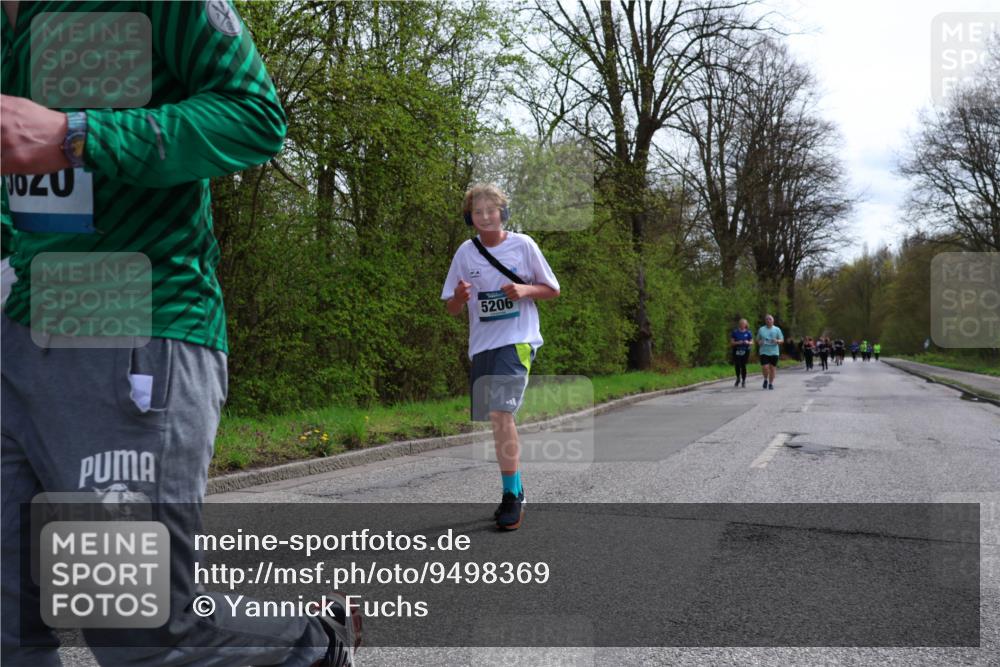 12.04.2026 - 45. Internationalen Wilhelmsburger Insellauf Yannick Fuchs http://msf.ph/oto/9498369 12.04.2026 13:11:45 Laufen 5206 meine-sportfotos.de