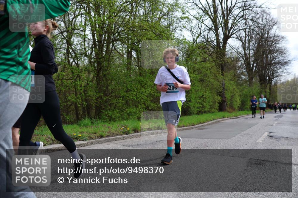 12.04.2026 - 45. Internationalen Wilhelmsburger Insellauf Yannick Fuchs http://msf.ph/oto/9498370 12.04.2026 13:11:45 Laufen 206 meine-sportfotos.de