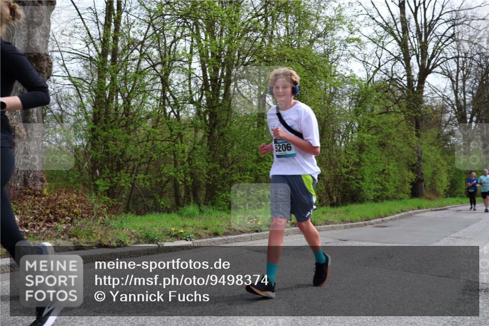 12.04.2026 - 45. Internationalen Wilhelmsburger Insellauf Yannick Fuchs http://msf.ph/oto/9498374 12.04.2026 13:11:46 Laufen 5206 meine-sportfotos.de