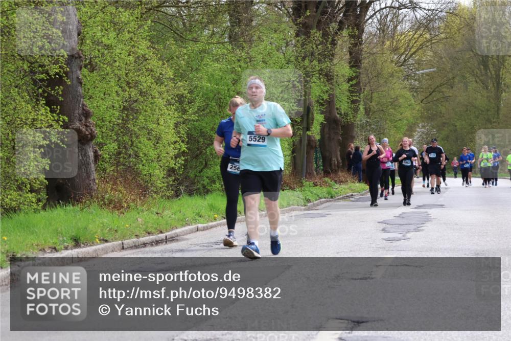 12.04.2026 - 45. Internationalen Wilhelmsburger Insellauf Yannick Fuchs http://msf.ph/oto/9498382 12.04.2026 13:11:47 Laufen 256, 3320, 5529, 2968, 302 meine-sportfotos.de