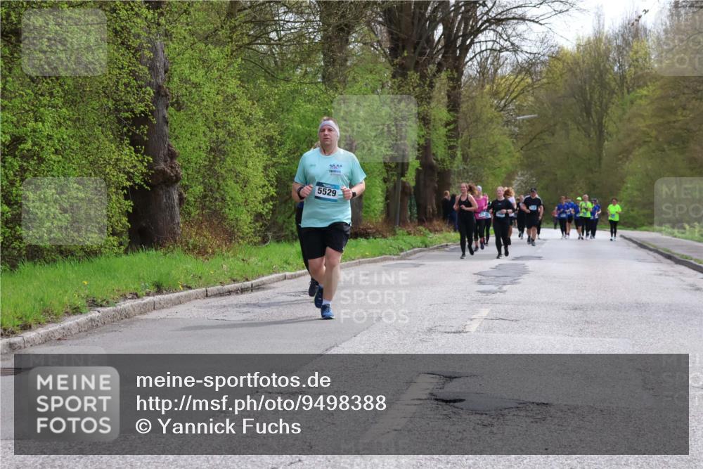 12.04.2026 - 45. Internationalen Wilhelmsburger Insellauf Yannick Fuchs http://msf.ph/oto/9498388 12.04.2026 13:11:47 Laufen 28, 20, 5529 meine-sportfotos.de