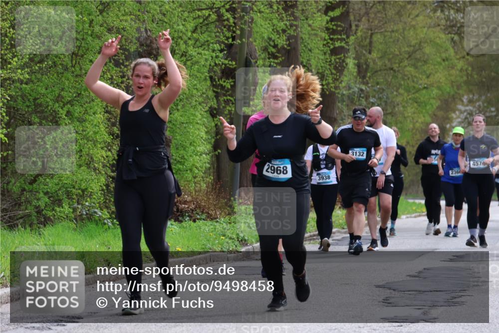 12.04.2026 - 45. Internationalen Wilhelmsburger Insellauf Yannick Fuchs http://msf.ph/oto/9498458 12.04.2026 13:11:55 Laufen 2968, 3938, 3132, 4574, 2360 meine-sportfotos.de