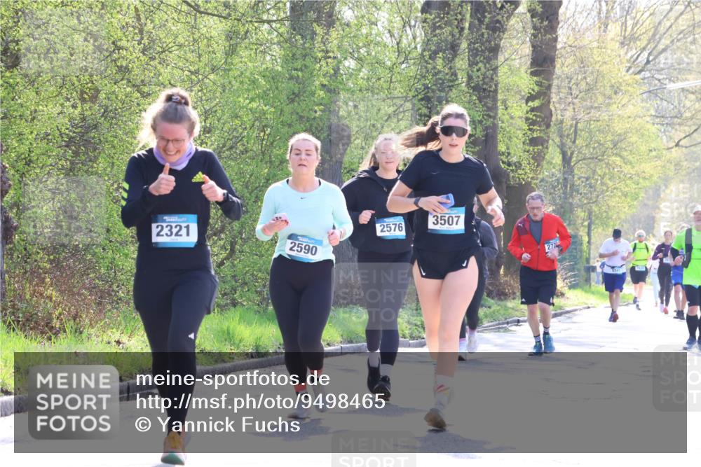 12.04.2026 - 45. Internationalen Wilhelmsburger Insellauf Yannick Fuchs http://msf.ph/oto/9498465 12.04.2026 10:57:13 Laufen 3507, 2576, 2321, 2590, 277 meine-sportfotos.de