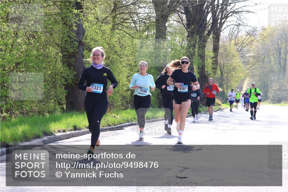 12.04.2026 - 45. Internationalen Wilhelmsburger Insellauf Yannick Fuchs http://msf.ph/oto/9498476 12.04.2026 10:57:14 Laufen 2590, 2321, 2576, 3507, 2199 meine-sportfotos.de