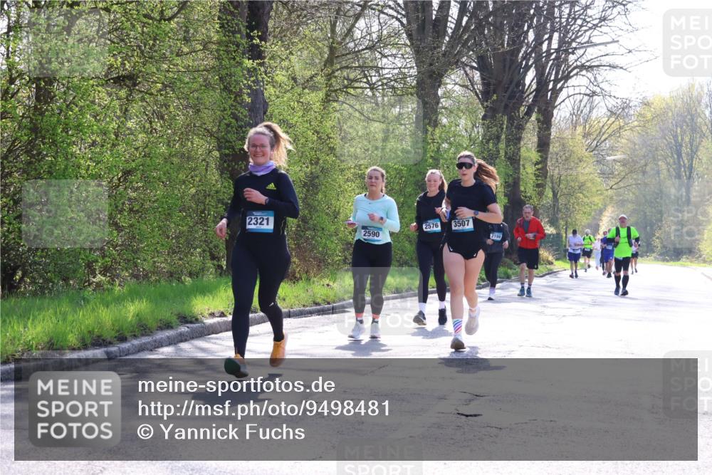 12.04.2026 - 45. Internationalen Wilhelmsburger Insellauf Yannick Fuchs http://msf.ph/oto/9498481 12.04.2026 10:57:15 Laufen 2321, 2590, 2576, 3507, 2199 meine-sportfotos.de