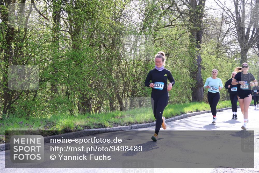 12.04.2026 - 45. Internationalen Wilhelmsburger Insellauf Yannick Fuchs http://msf.ph/oto/9498489 12.04.2026 10:57:16 Laufen 2321, 2590, 3507, 2576, 2199 meine-sportfotos.de