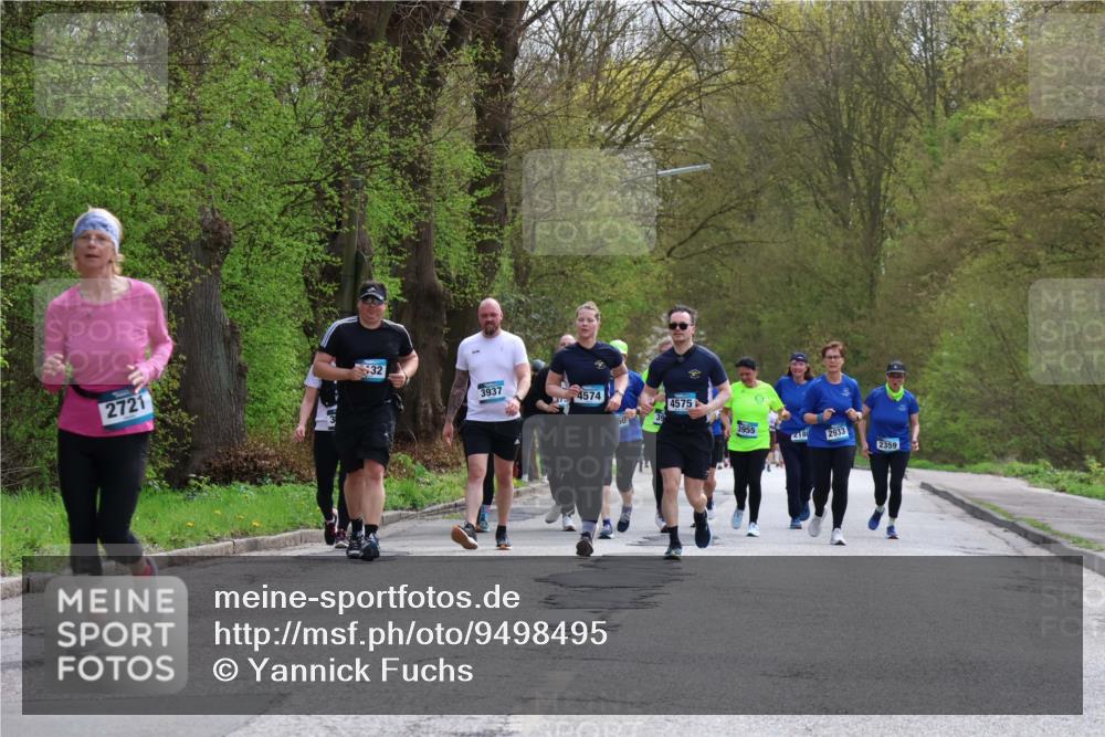 12.04.2026 - 45. Internationalen Wilhelmsburger Insellauf Yannick Fuchs http://msf.ph/oto/9498495 12.04.2026 13:11:59 Laufen 32, 2721, 3937, 375, 4574, 4575, 3955, 218, 2933, 2359 meine-sportfotos.de