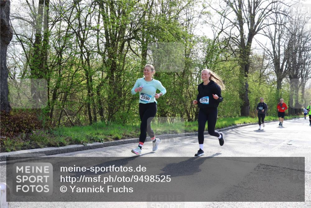 12.04.2026 - 45. Internationalen Wilhelmsburger Insellauf Yannick Fuchs http://msf.ph/oto/9498525 12.04.2026 10:57:19 Laufen 2576, 2590 meine-sportfotos.de