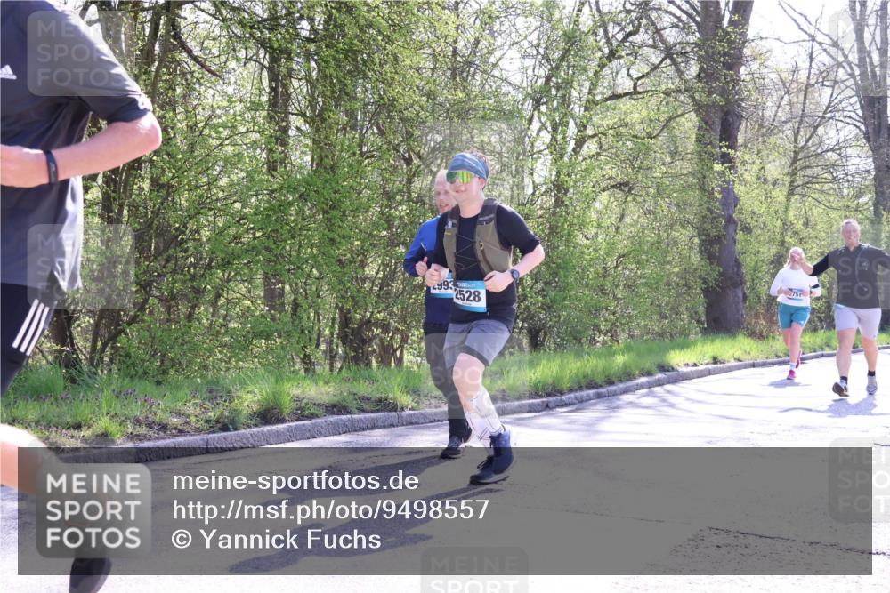 12.04.2026 - 45. Internationalen Wilhelmsburger Insellauf Yannick Fuchs http://msf.ph/oto/9498557 12.04.2026 10:58:40 Laufen 4993, 2528, 751 meine-sportfotos.de
