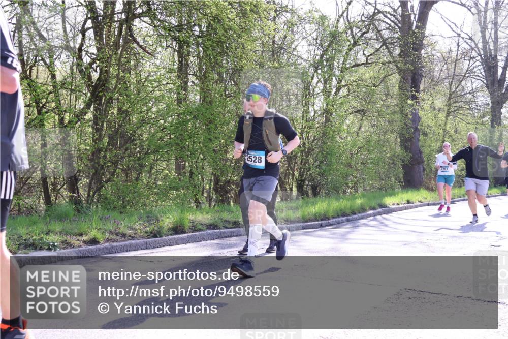 12.04.2026 - 45. Internationalen Wilhelmsburger Insellauf Yannick Fuchs http://msf.ph/oto/9498559 12.04.2026 10:58:40 Laufen 2528, 3751 meine-sportfotos.de