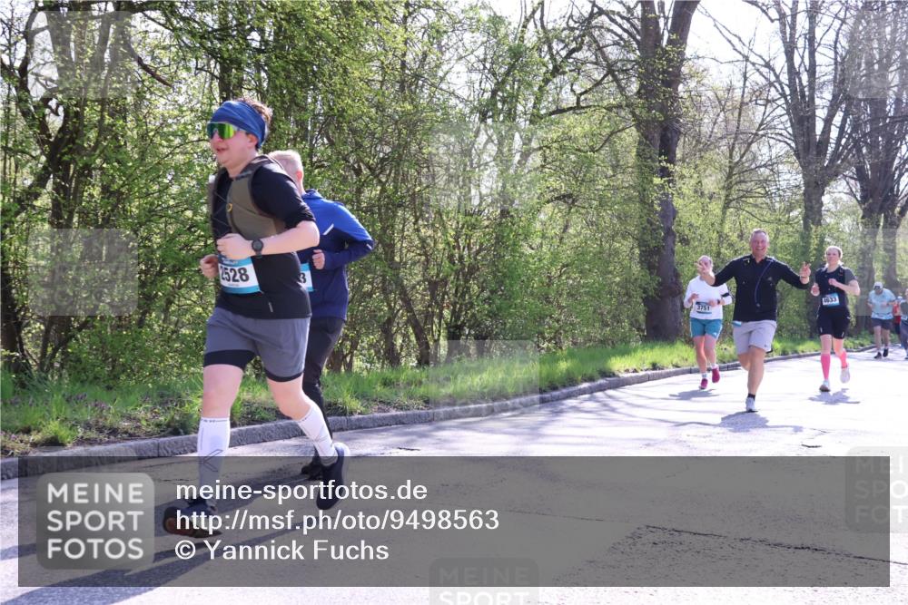 12.04.2026 - 45. Internationalen Wilhelmsburger Insellauf Yannick Fuchs http://msf.ph/oto/9498563 12.04.2026 10:58:40 Laufen 2528, 3, 3751, 4633 meine-sportfotos.de