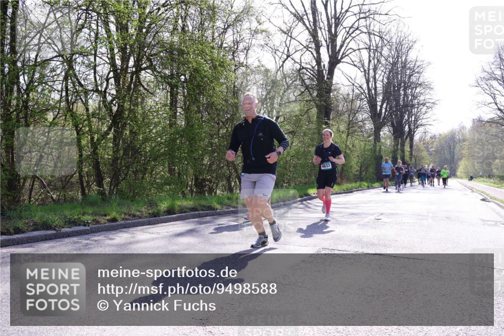 12.04.2026 - 45. Internationalen Wilhelmsburger Insellauf Yannick Fuchs http://msf.ph/oto/9498588 12.04.2026 10:58:43 Laufen 4633 meine-sportfotos.de