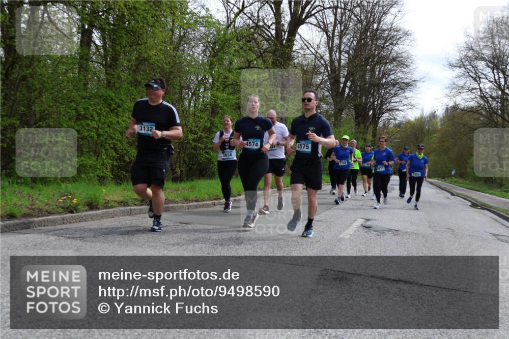 12.04.2026 - 45. Internationalen Wilhelmsburger Insellauf Yannick Fuchs http://msf.ph/oto/9498590 12.04.2026 13:12:10 Laufen 3132, 3938, 4574, 4575, 2360, 2933, 2359 meine-sportfotos.de