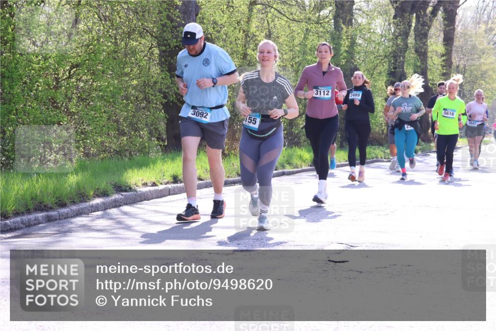 12.04.2026 - 45. Internationalen Wilhelmsburger Insellauf Yannick Fuchs http://msf.ph/oto/9498620 12.04.2026 10:58:47 Laufen 155, 3092, 3112, 2489, 5616, 3847 meine-sportfotos.de