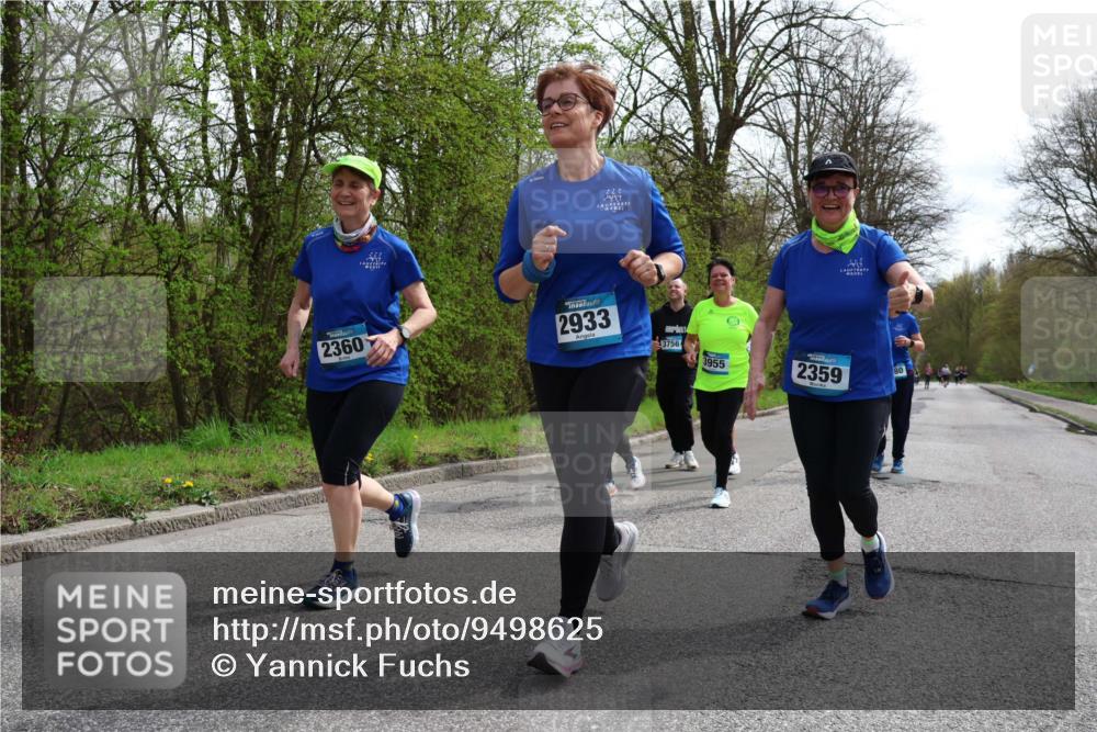 12.04.2026 - 45. Internationalen Wilhelmsburger Insellauf Yannick Fuchs http://msf.ph/oto/9498625 12.04.2026 13:12:13 Laufen 228, 2360, 2933, 3756, 3955, 2359 meine-sportfotos.de
